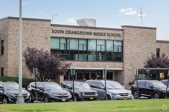 South Orangetown Middle School has an A rating and an 8:1 student-teacher ratio.