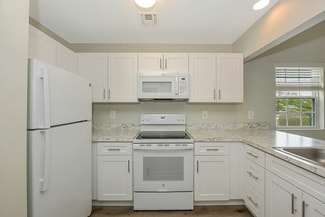 135 Platt Ave, West Babylon, NY 11704