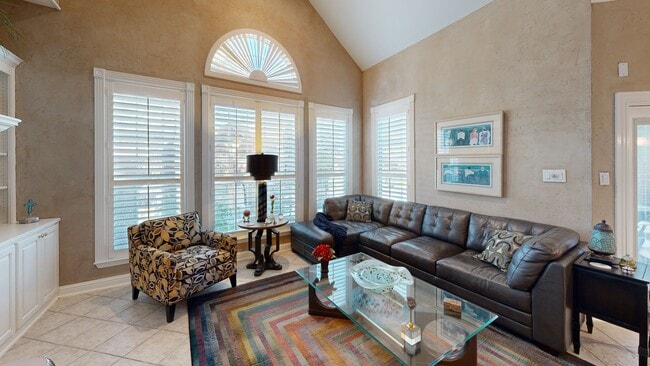 15411 Rocky Oak Ct, Houston, TX 77059 - photo 2