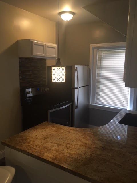 398 Douglas St, Akron, OH 44307