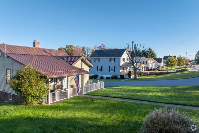 Homes of different styles can be found in Cambria.