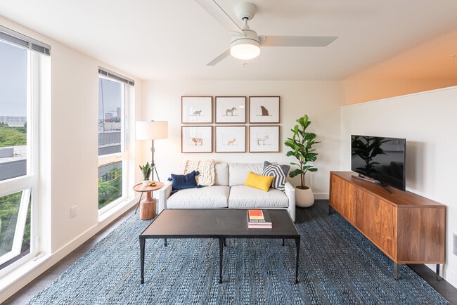 Muir, Seattle, WA 98114 - photo 5