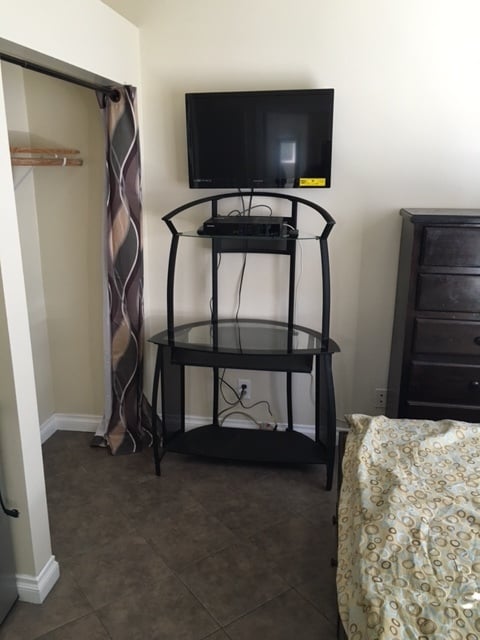 9041 Cattaraugus Ave, Los Angeles, CA 90034 - photo 7