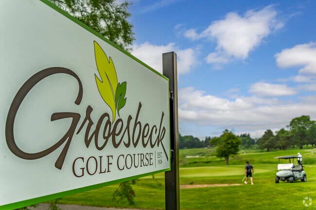Foster locals head to Grosebeck Golf Course for a round with friends.