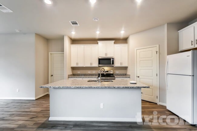 13523 Emerson Way, Saint Hedwig, TX 78152 - photo 6