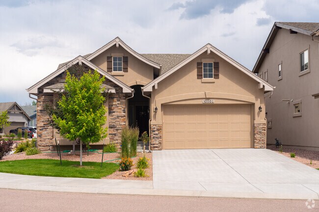Contemporary stone facades are popular in Kettle Creek.