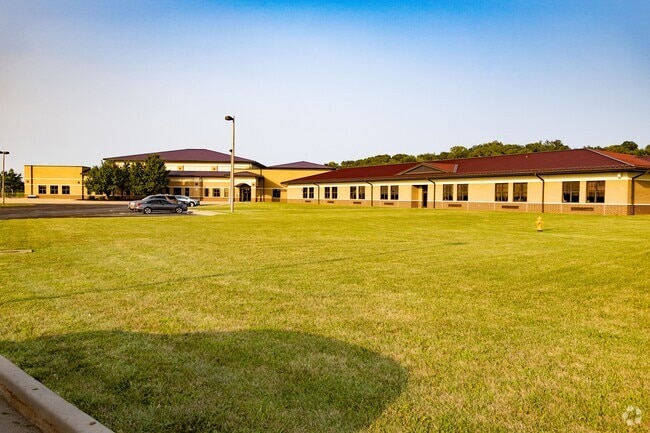 Welcome to Collinsville Middle School in Collinsville.