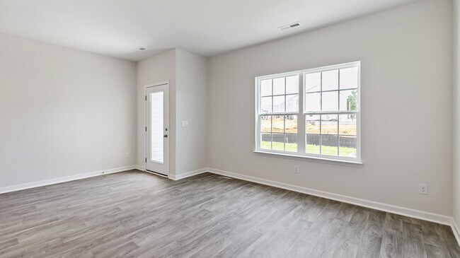 177 Holton St, Smithfield, NC 27577 - photo 6