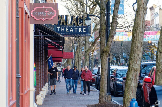 Market Street in Corning, is the Gaffer District’s hub for shopping and dining.