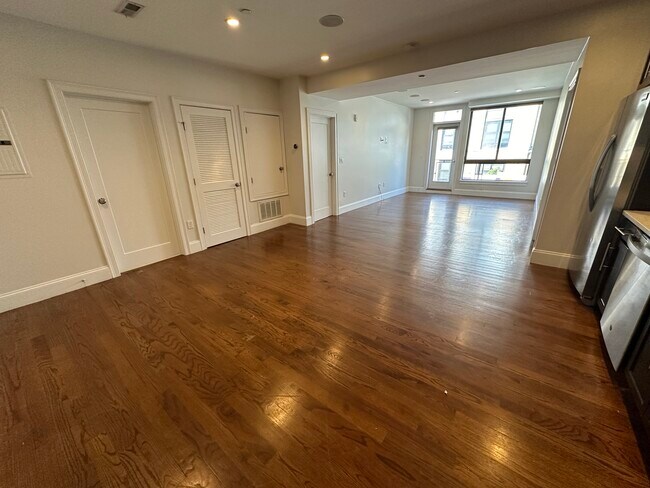303 D St unit 3, Boston, MA 02127 - photo 6