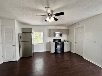 27 E Washington St, Winchester, KY 40391
