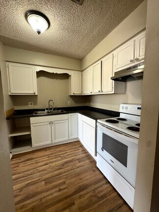 1744 Cedar Lake Dr Unit D, Baton Rouge, LA 70808