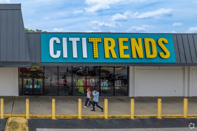 Residents can enjoy the walkability between nearby stores and businesses.