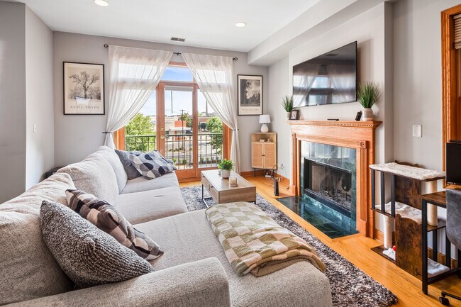 1954 W Diversey Pkwy unit 1E, Chicago, IL 60614 - photo 5