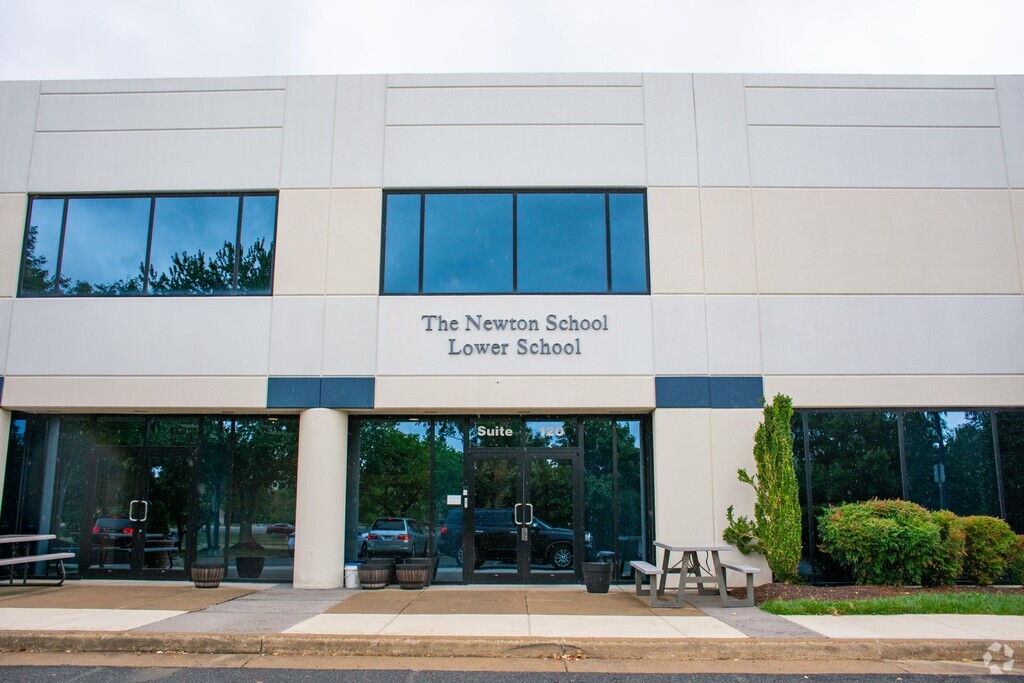 Welcome to The Newton School in Sterling.