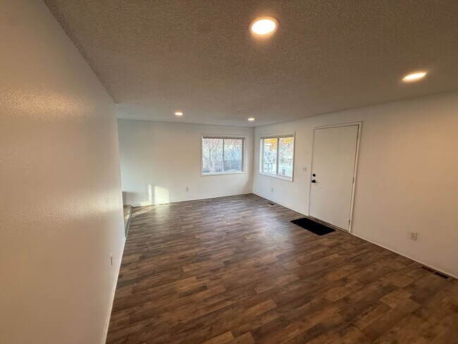 1710 6th St, Lewiston, ID 83501 - photo 4