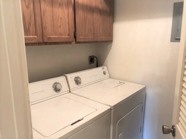 Washer/Dryer in unit!