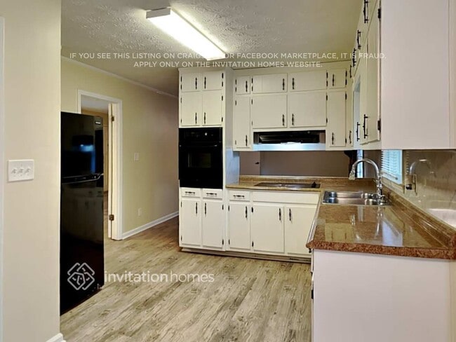 5295 Corinth Cir, Stone Mountain, GA 30087 - photo 6