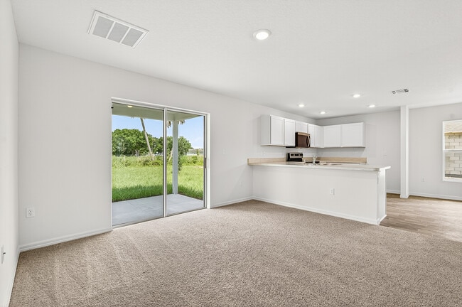 602 Richmond Cir SW, Palm Bay, FL 32908 - photo 3