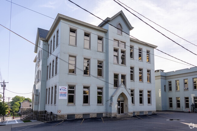 St Lawrence Elementary School