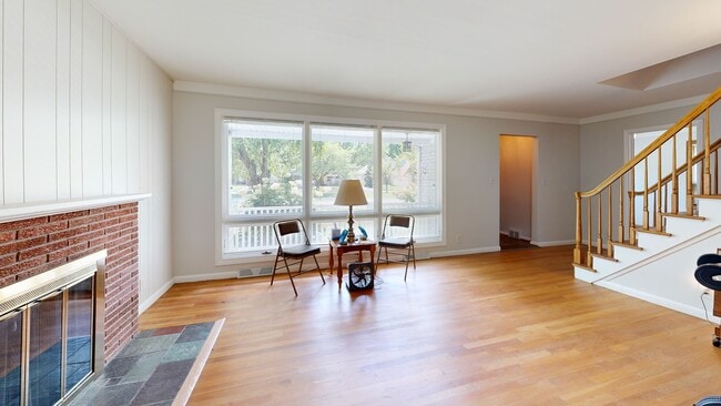 3303 Vinsetta Blvd, Royal Oak, MI 48073 - photo 2