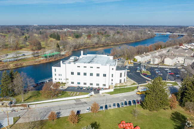 Herron Riverside High School seeks to develop students by offering the best education possible.
