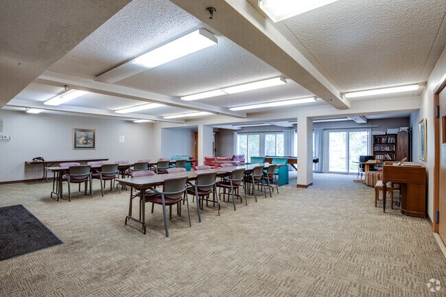 Raymie Johnson Estates, Oak Park Heights, MN 55082 - photo 5