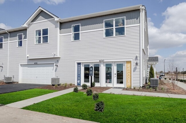 400 Comstock Rd, South Elgin, IL 60177 - photo 3