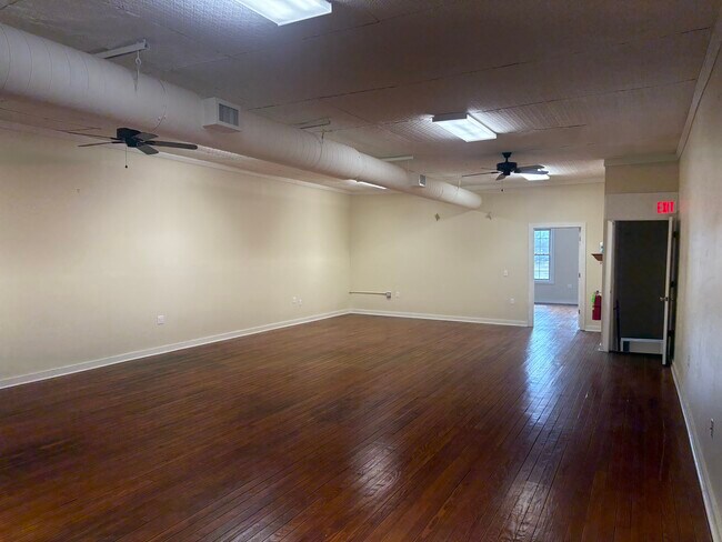 106 W 7th St unit 106, Newkirk, OK 74647 - photo 5