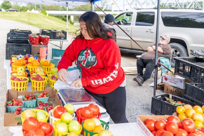 There are several farmers who offer pop up produce stands in Institute.