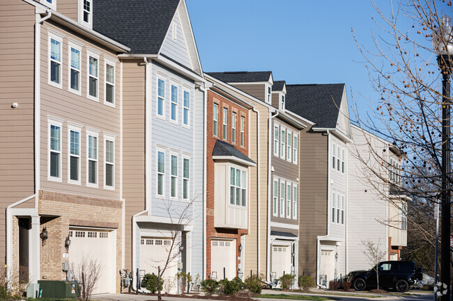 There are many newer townhomes in Victor Haven.