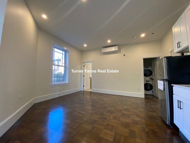 261B W Newton St unit 2, Boston, MA 02116 - photo 6