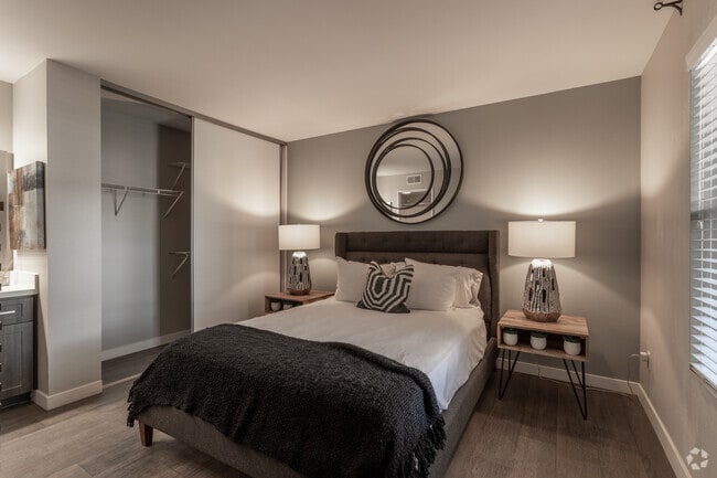 Hensley at Corona Pointe, Corona, CA 92881 - photo 2