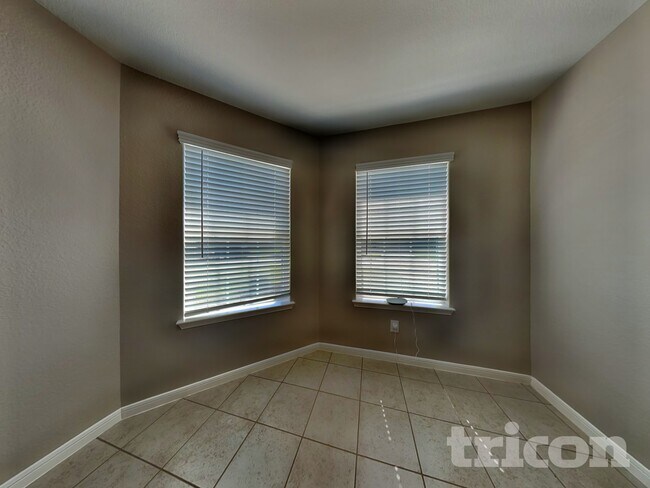 417 Palomino Stand Dr, La Marque, TX 77568 - photo 4