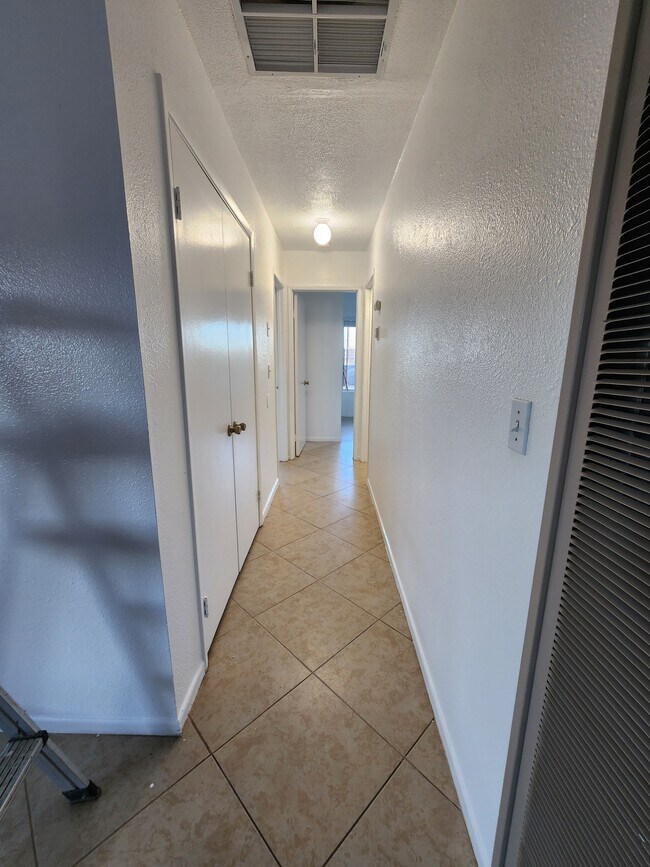 7117 Murray Ln unit A, Yucca Valley, CA 92284 - photo 6