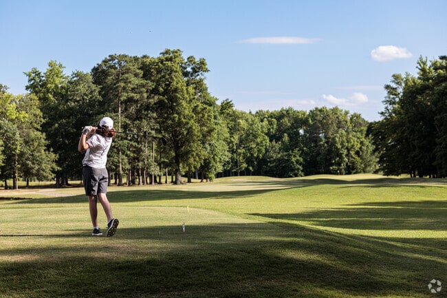 Brig the kids for a round at Swan Point Yacht & Country Club in Newburg.