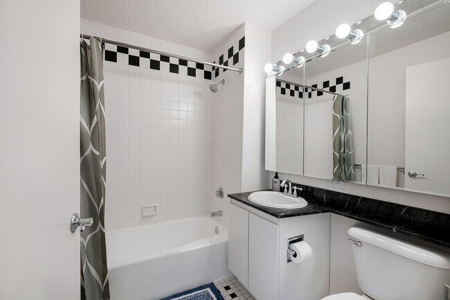 420 E 92nd St unit FL8-ID1251683P, New York, NY 10128 - photo 6