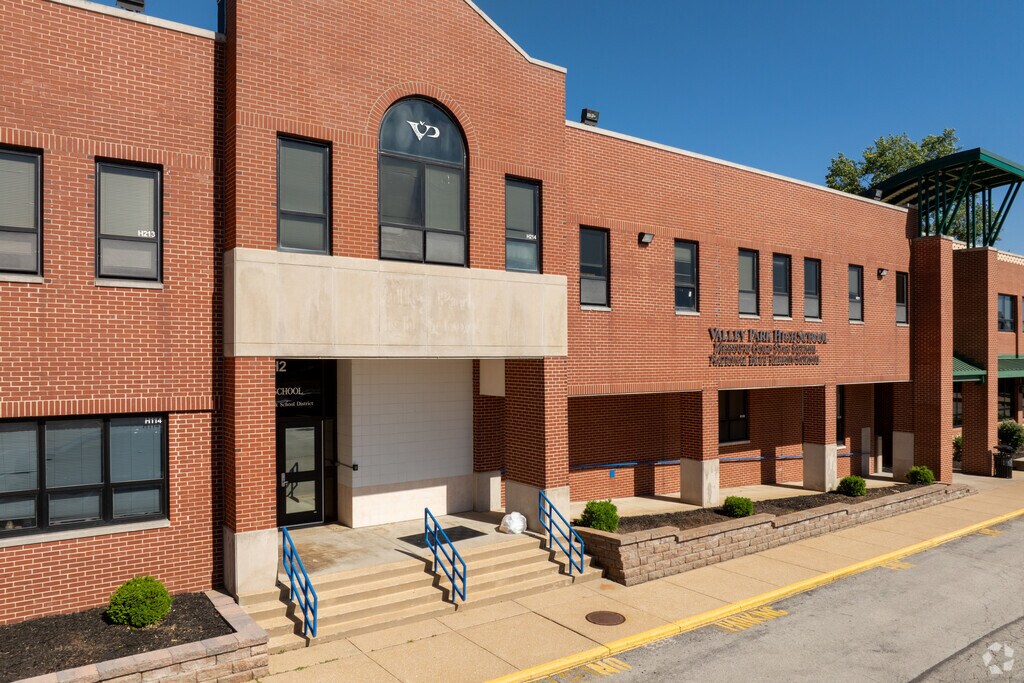Valley Park High School serves students in grades 9-12.