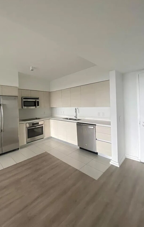 Baltus House unit 1212, Miami, FL 33137 - photo 3