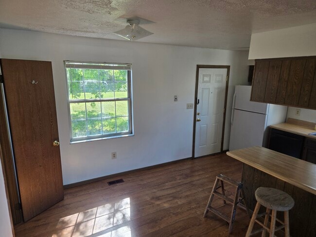 5645 Chatford Dr, Columbus, OH 43232 - photo 7