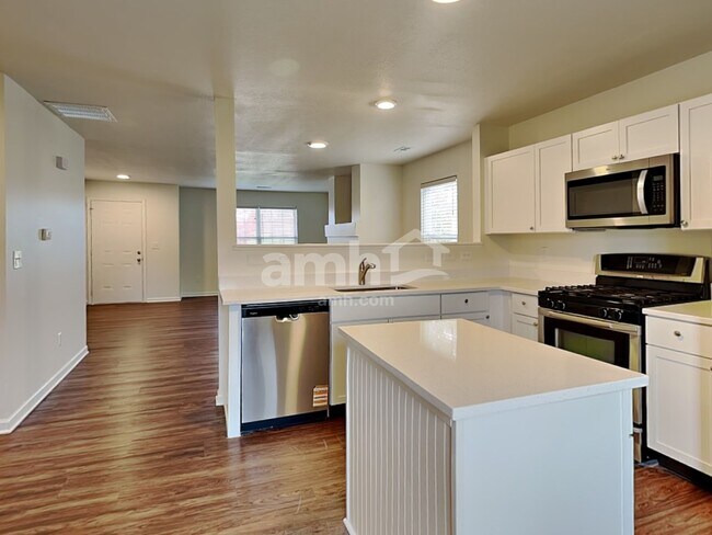 1245 Cloverview St, Blacklick, OH 43004 - photo 4