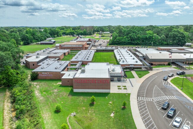 Pelahatchie High School is a part of the Rankin County School District.