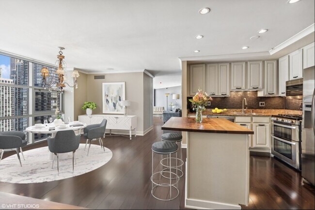 Jefferson Tower unit 3711, Chicago, IL 60661 - photo 3