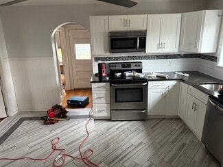 14 Seagirt Ave, Saugus, MA 01906