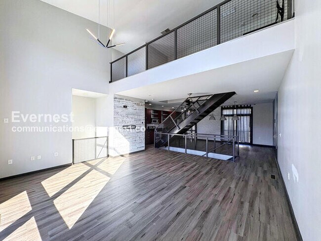 1273 MacKintosh Pknw, Atlanta, GA 30318 - photo 5