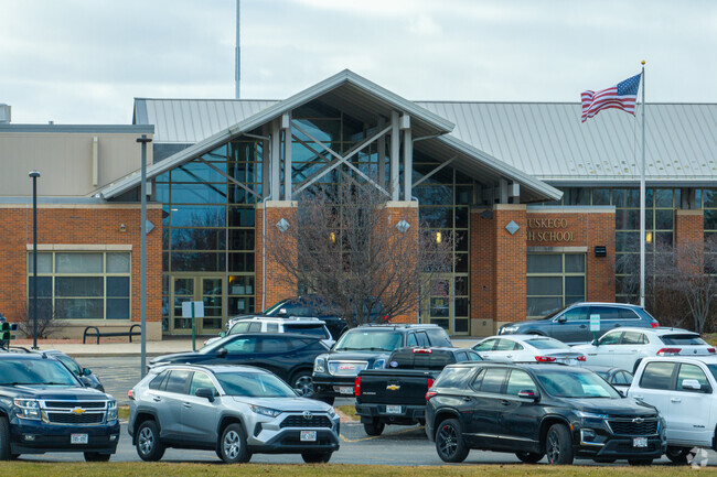 The Entrance to muskego High School.