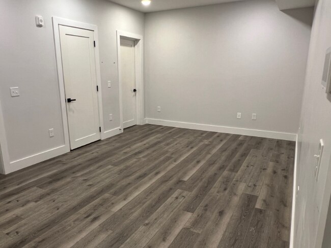 369 Haverhill St unit 404, Lawrence, MA 01840 - photo 3