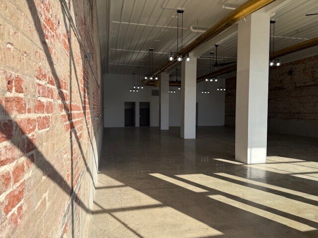 206 E Main St unit Commercial Space, Pomeroy, OH 45769 - photo 6