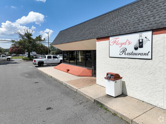 Floyd's is a popular Charlotte soul food spot in J T Williams.