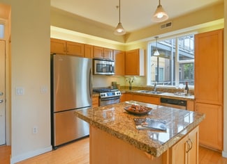347 Rustic Place Unit 16, Eugene, OR 97401